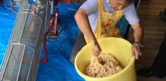 特別養護老人ホームの夏祭りに参加！